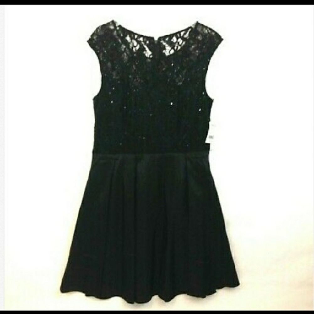 ONE BY EIGHT SEQUINED LACE DRESS